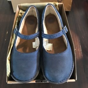 UGG Kandace Women’s Shoes Size 9 Blue